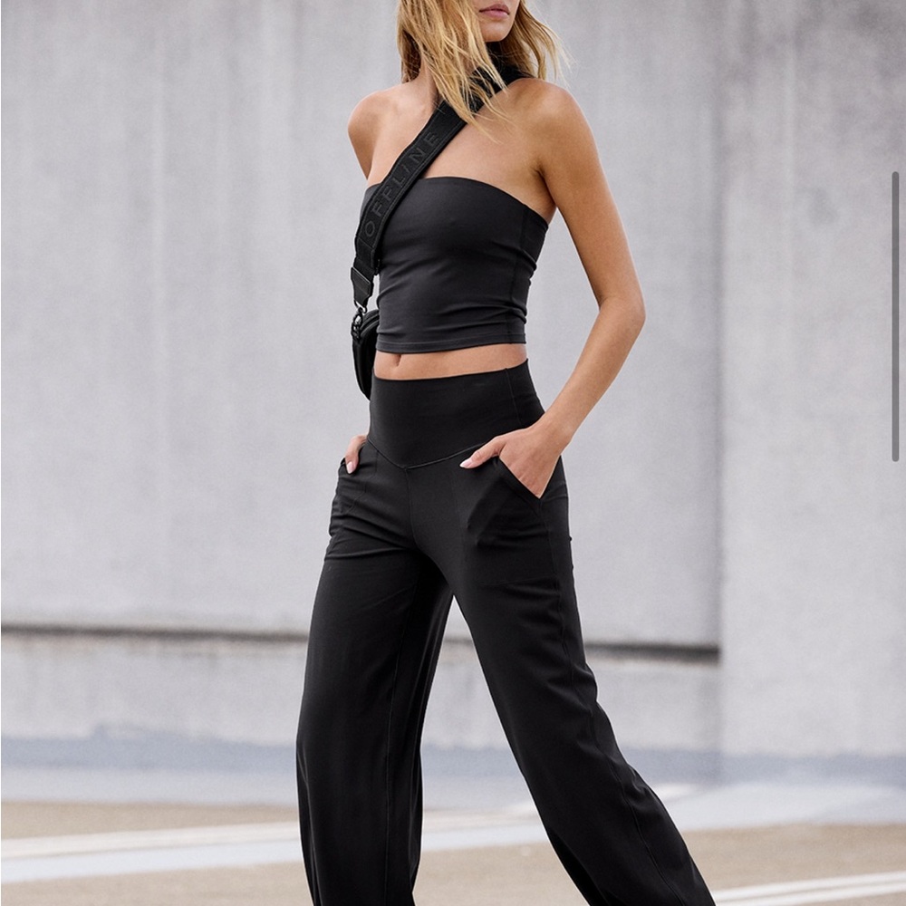 Aerie Black XTRA high waist trouser size XS Short